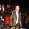 Abhay Deol walks for Arjun Khanna at HDIL India Couture Week 2010