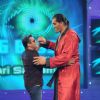 Salman dancing with WWE Superstar The Great Khali