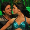 Shah Rukh Khan : Deepika and Shahrukh Dancing