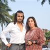 Farah Khan with Sonu Nigam at Film TEES MAAR KHAN promotion Beach Party