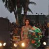 Katrina and Akshay danced on the song Sheila ki Jawaani at Film TEES MAAR KHAN promotion Beach Pa