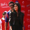 Akshay Kumar and Katrina Kaif dancing in public in New Delhi to promote their film "Tees Maar Khan"