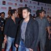 Salman Khan at 17th Annual Star Screen Awards 2011