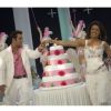 Salman brings Priyanka for cutting a cake