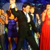 Shah Rukh Khan along with the participants at 'Zor Ka Jhatka' bash at JW Marriott Hotel in Mumbai