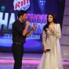 Akshay Kumar and Anushka Sharma on Chak Dhoom Dhoom 2 - Team Challenge