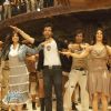 Tusshar Kapoor : Tusshar,Ayesha and Anjana are dancing