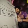 Arshad Warsi with a 10 Crores Cheque