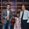 Tusshar Kapoor wins Best Actor in a comic role at the 1st Jeeyo Bollywood Awards