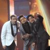 Hosts Boman and Ritesh share a few giggles with Shah Rukh at IIFA
