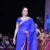 Hema Malini walks the ramp for Scintillating Jewellery at IIJW 2011