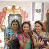 Smita Bansal : Pratyusha with Smita Bansal & Neha Marda on the sets of Balika Vadhu