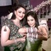 Sumona Chakravarti : Natasha Kapoor with her mom in Bade Acche Laggte Hai