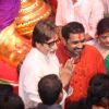 Amitabh Bachchan and Shankar Mahadevan visits Lalbaugcha Raja Ganesh Idol