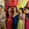 Supriya Pilgaonkar : Supriya, Bhairavi, Shruti Ulfat, Neha Narang and Tapeshwari on the sets of Sasural Genda Phool