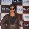 Shah Rukh Khan unveils Cinthol- Ra.one Deo