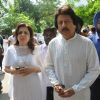 Pankaj Udhas with wife at Funeral of Legendery Gazal Singer 'Jagjit Singh' at Chandanwadi Crematoriu
