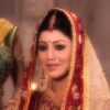 Debina Bonnerjee Choudhary : Beautiful Sitaji being adorned for the Rajyabhishek in Ramayan