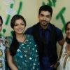 Gurmeet Choudhary : Drashti Dhami and Gurmeet Choudhary with fans