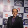 Ashutosh Gowarikar at Big Star Entertainment Awards at Bhavans Ground in Andheri, Mumbai