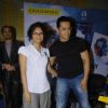 Aamir Khan and Kiran Rao at Dhobi Ghat DVD launch at Crossword, Kemps Corner