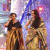 Rekha and Vidya dancing to Oh la la at 18th Colors Screen Awards