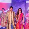 Cast of 'Housefull 2' walks the ramp for Aki Narula