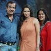 Sania Mirza with her parents on NDTV India's chat show Issi Ka Naam Zindagi