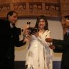 Alka Yagnik, Shakeel Saifi and Kailash Saifi at Dadasaheb Ambedkar Awards