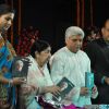 Varsha Satpalkar, Lata Mangeshkar, Javed Akhtar at Javed Akhtar's first book Tarkash launch
