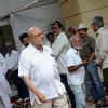 Cinematographer-director Govind Nihalani at the funeral of cinematographer and director Ashok Mehta