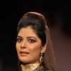 Pooja Gor on ramp at the Beti show by Vikram Phadnis at IIJW 2012