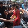 Deepika Padukone Visits Siddhivinayak to Seek Blessings for 'Yeh Jawaani Hai Deewani'