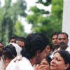 Shahrukh Khan consoles Madhu Chopra at Priyanka Chopra's father's funeral