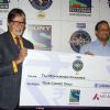 Amitabh Bachchan announces the first Crorepati of KBC 2013