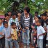 Shahid Kapoor : Shahid Kapoor with the NGO kids