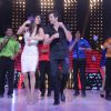 Hrithik and Priyanka perform on Jhalak Dikhhla Jaa Super Finale