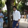 Manish Paul was seen at the prayer meet of Madhuri Dixit's father