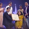 Zayed Khan felicitates an achiever at the Dr. Batra's Positive Health Awards 2013