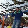 Akshay Kumar sports some pull ups at Dino Morea's DM Fitness Station