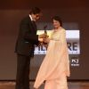 Amitabh Bachchan gives Tanuja the Life Time Achievement Awards