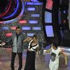 Mithunda and Priyanka perform with one of the contestants' on DID season 4