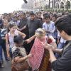 Karan Johar clicks pictures of the masses for TV show Mission Sapne