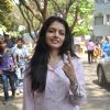 Bhagyashree casts her vote at a polling station in Mumbai