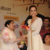 Lata Mangeshkar felicitates Shraddha Kapoor at the 72nd Master Deenanath Mangeshkar Awards