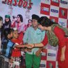 Vidya Balan greeting her little fans at R City Mall