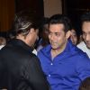 Salman Khan hugs Shah Rukh Khan at Baba Siddiqie's Iftar Party