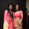Saina Nehwal with a model at the Teach for Change 2014 Fashion Show