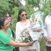Kavita Kaushik being felicitated at th Tree Plantation Drive