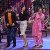 Kareena shakes a leg with Kapil and Dadi on Comedy Nights With Kapil